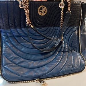 Henri Bendel number 7 zip tote